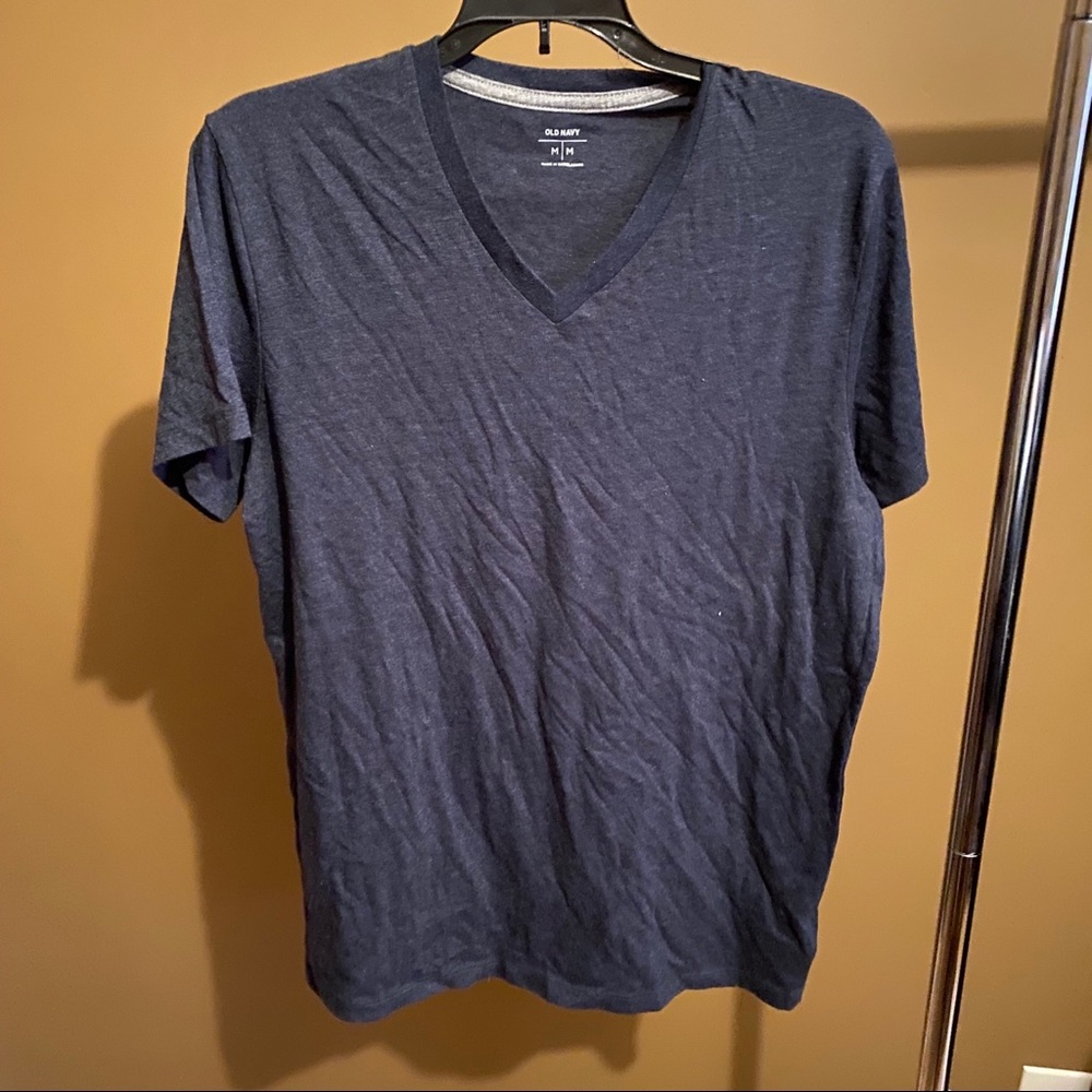 Old navy blue v neck tee size M